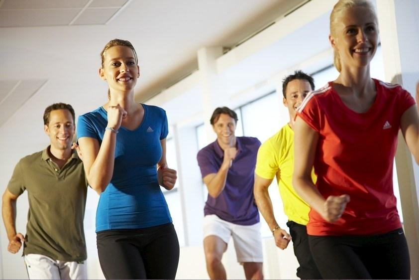 בריסל Steigenberger Icon Wiltcher'S מראה חיצוני תמונה Runners wearing sports clothing