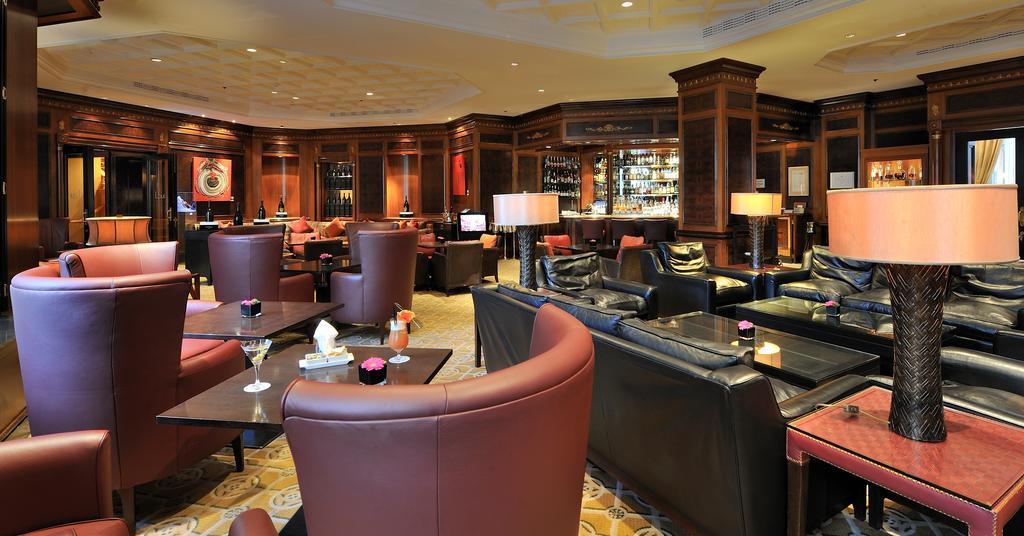 בריסל Steigenberger Icon Wiltcher'S מסעדה תמונה The Business Lounge at the airport
