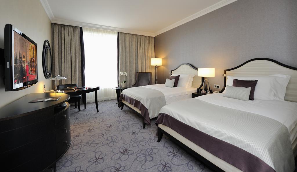 בריסל Steigenberger Icon Wiltcher'S חדר תמונה A room at the hotel
